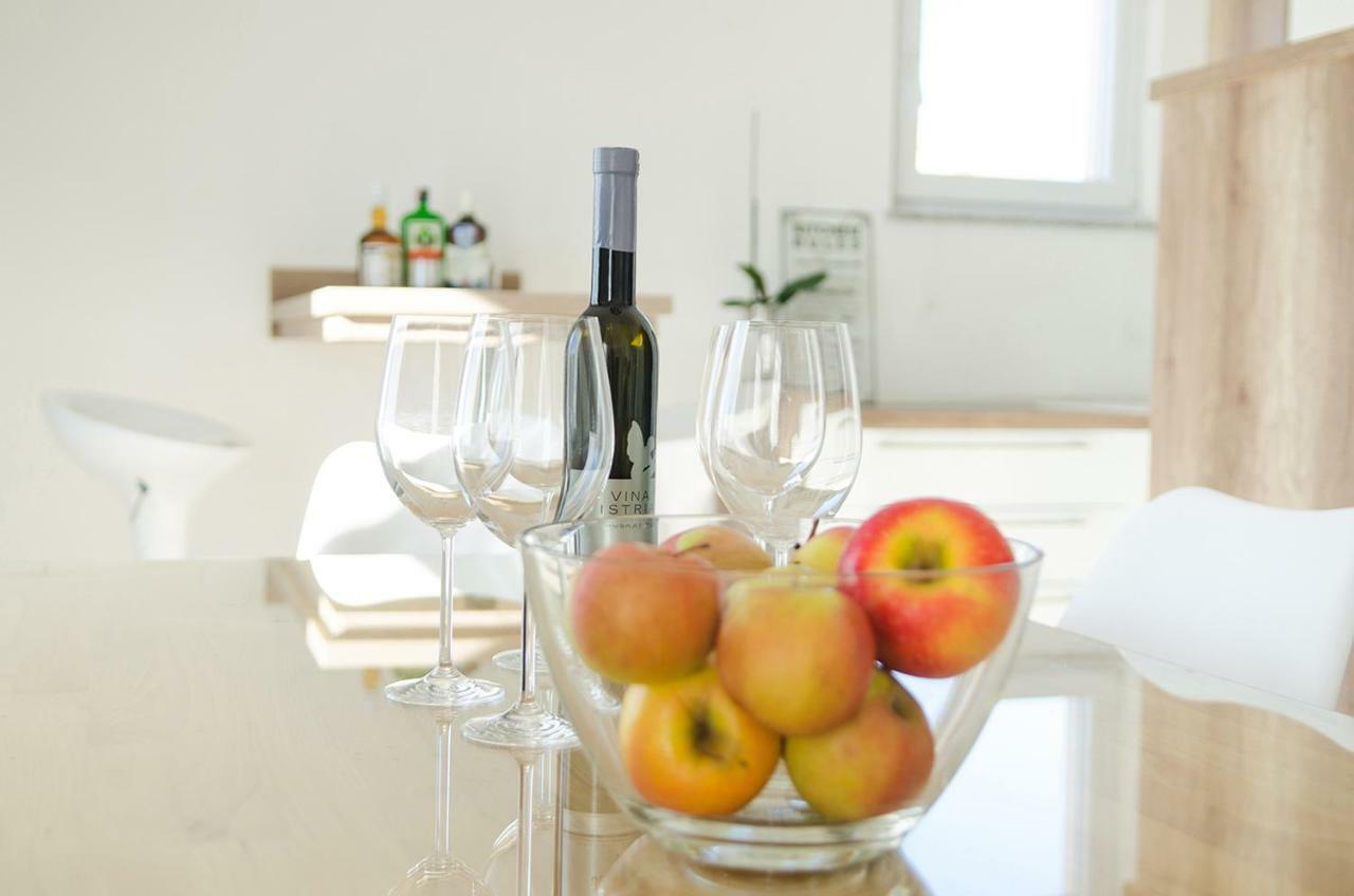 Apartman Korina Sukošan Esterno foto