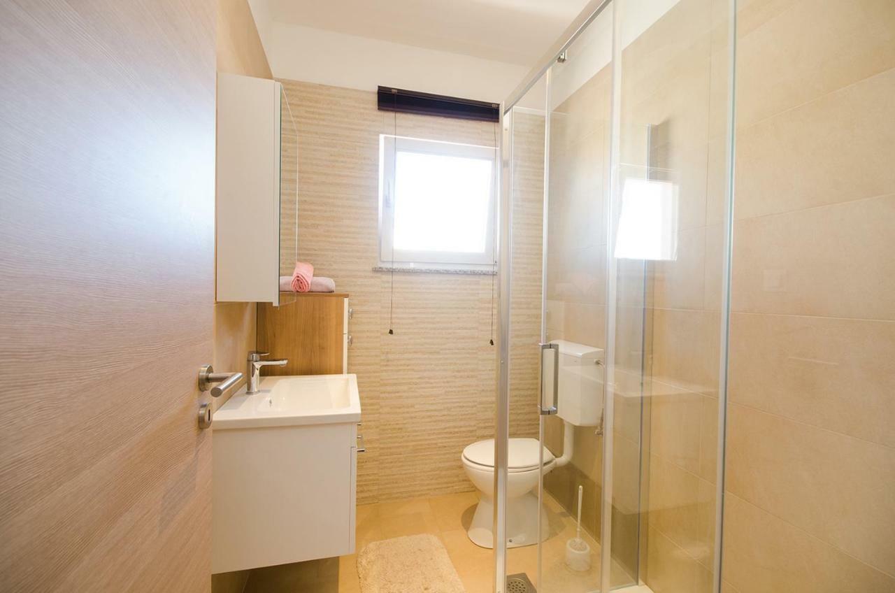 Apartman Korina Sukošan Esterno foto