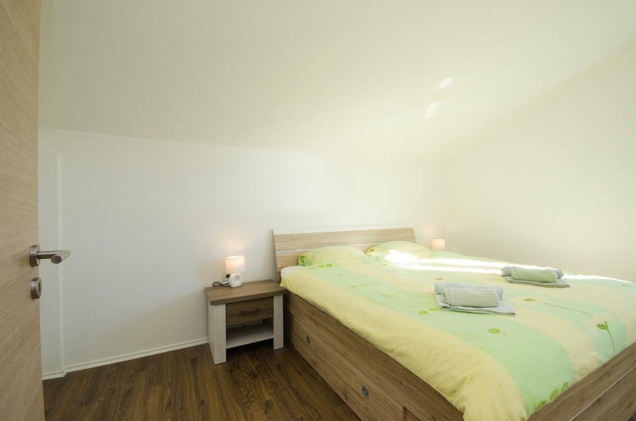 Apartman Korina Sukošan Esterno foto