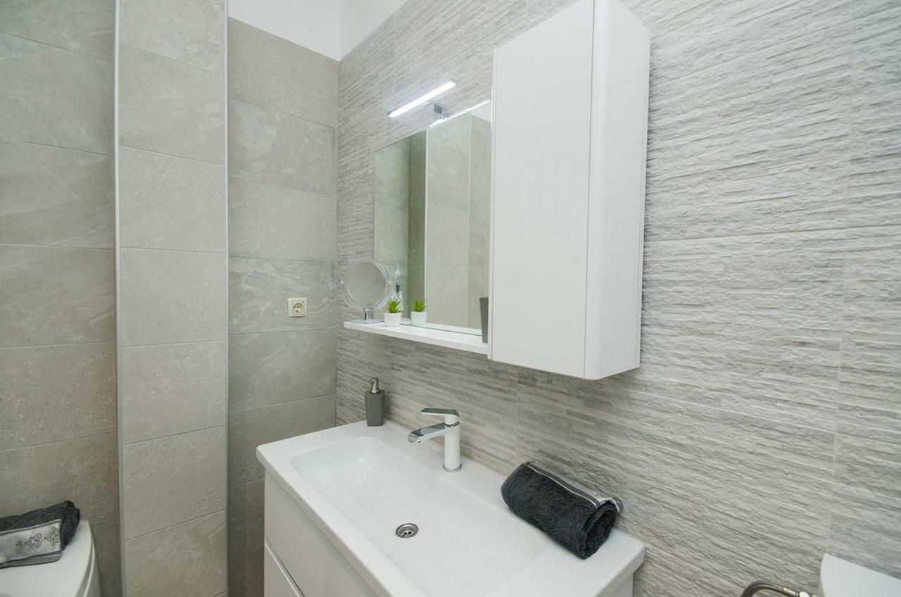 Apartman Korina Sukošan Esterno foto