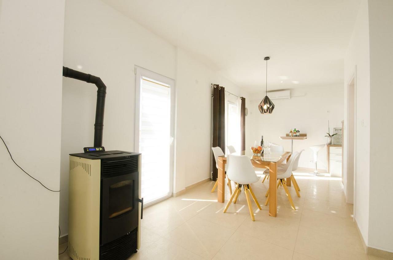 Apartman Korina Sukošan Esterno foto
